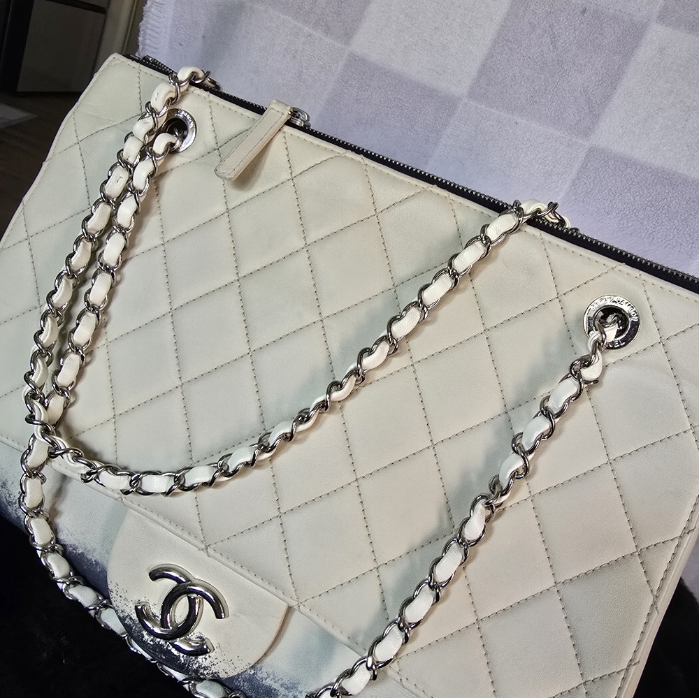 Authentic Chanel Blizzard Zip-flap Shoulder Bag - Picture 10 of 16